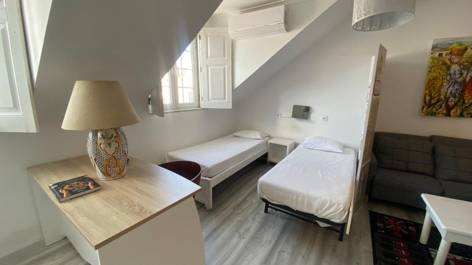 Apartamentos Turisticos Queluz Exteriör bild